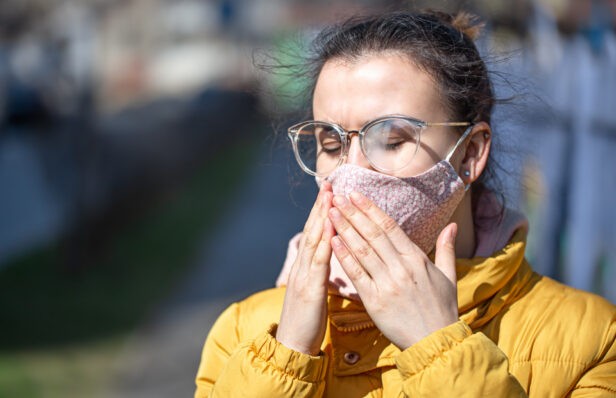 Allergies saisonnières en Bretagne : symptômes, périodes à risque et solutions efficaces en 2026