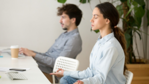 5 exercices de respiration de 2 minutes pour calmer l'anxiété au bureau