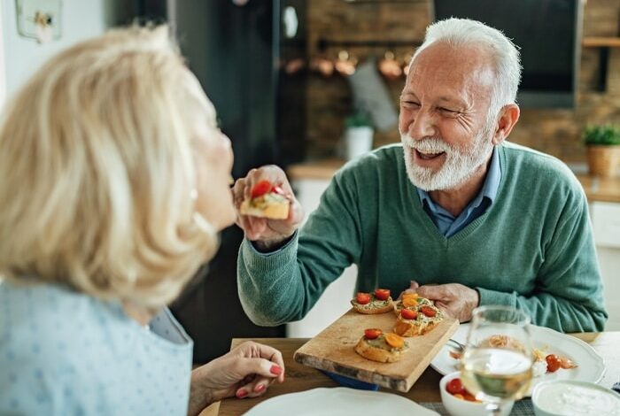 Les clés d'une alimentation équilibrée pour booster l'immunité des seniors